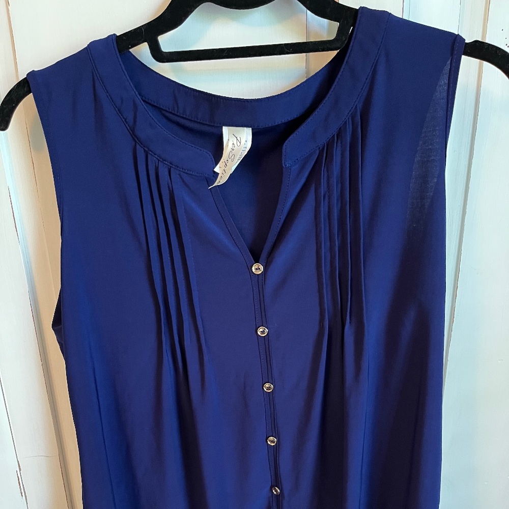 PER SEPTION NAVY SLEEVELESS TOP BLOUSE SIZE M